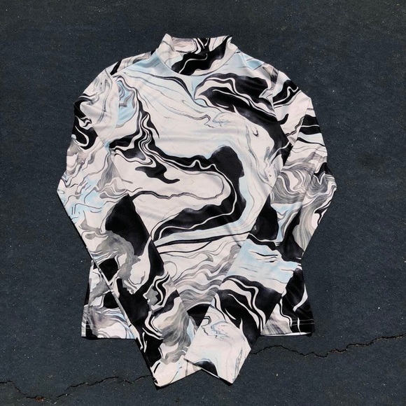 ♡ marble print mock neck top ♡ - Picture 2 of 4